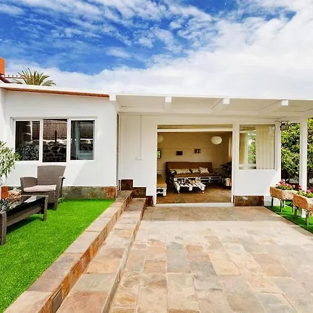 With Pool And Beautiful Architecture Вилла *